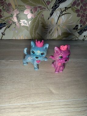 Mattel Barbie The Diamond Castle dogs